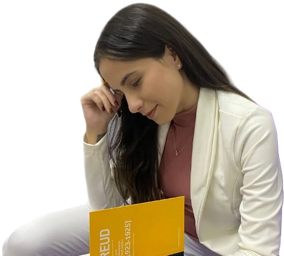 Vanessa Moura estudando